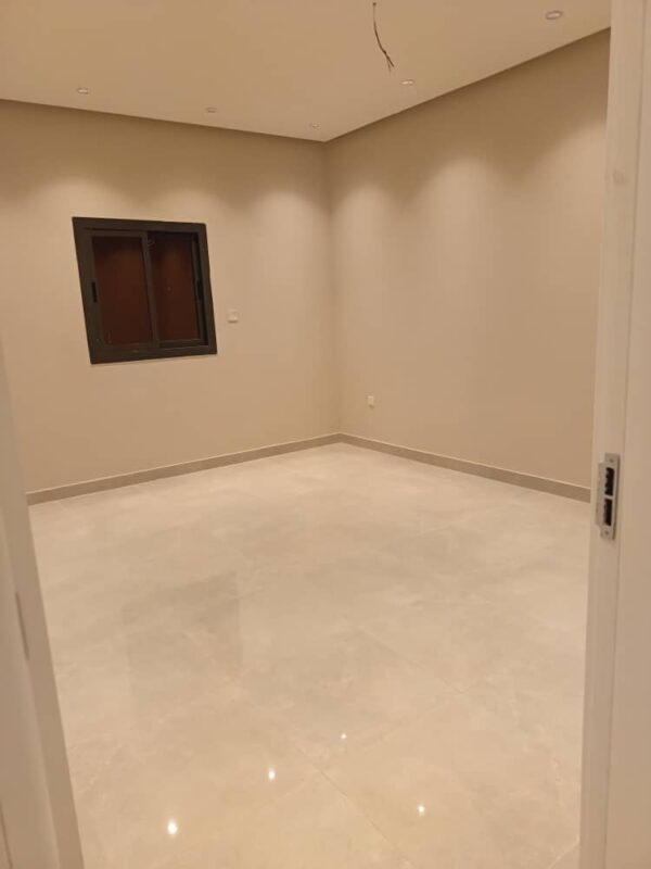⁦شقق فاخرة مساحة واسعة خمس غرف بالفال بابحر الشمالية⁩ - الصورة ⁦2⁩