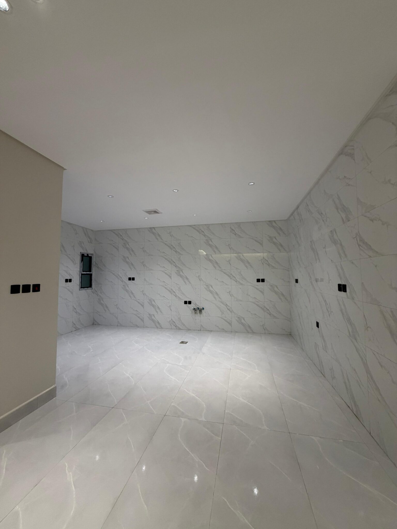 شقق 6 غرف في ابحر الشمالية بجدة على حديقة مباشرة - الصورة 3